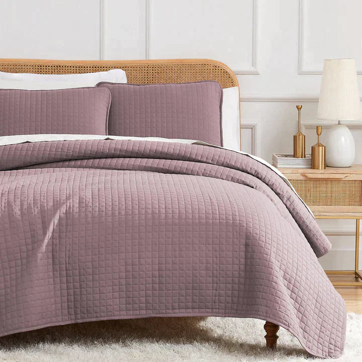 Small Squares Classic Quilt Set, Lavender